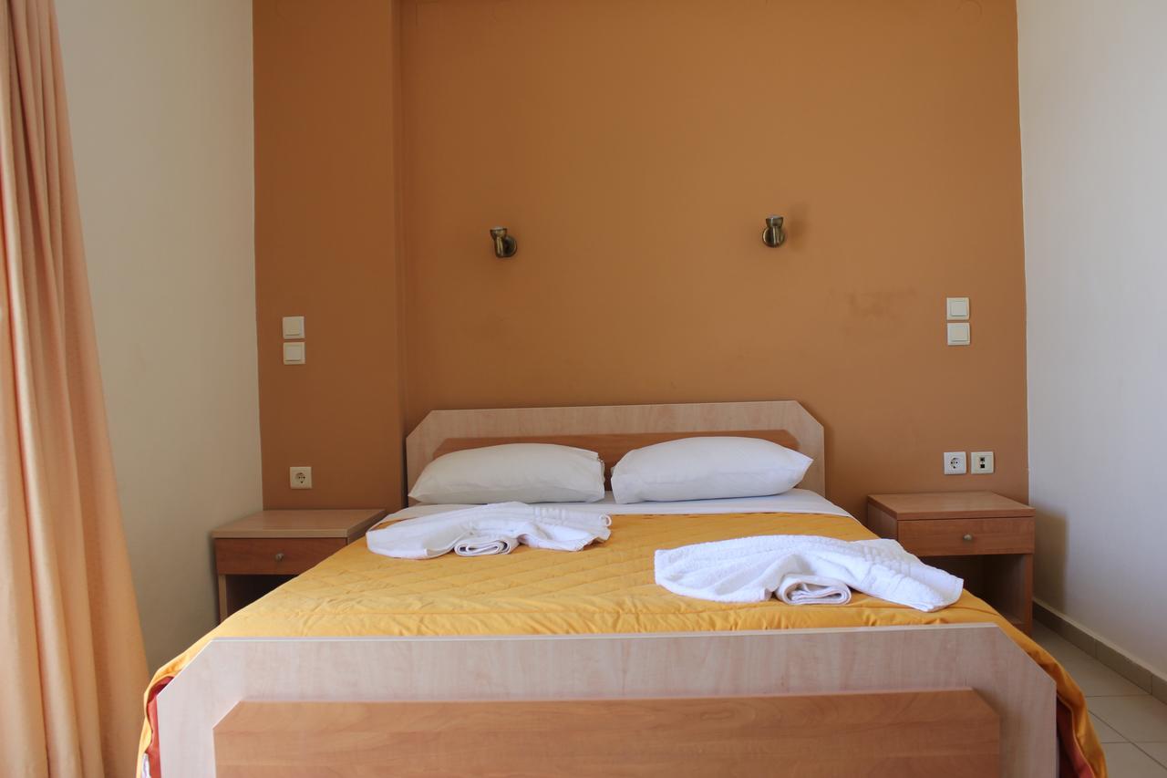 Virgin Mary Apartment Rodakino Exterior photo