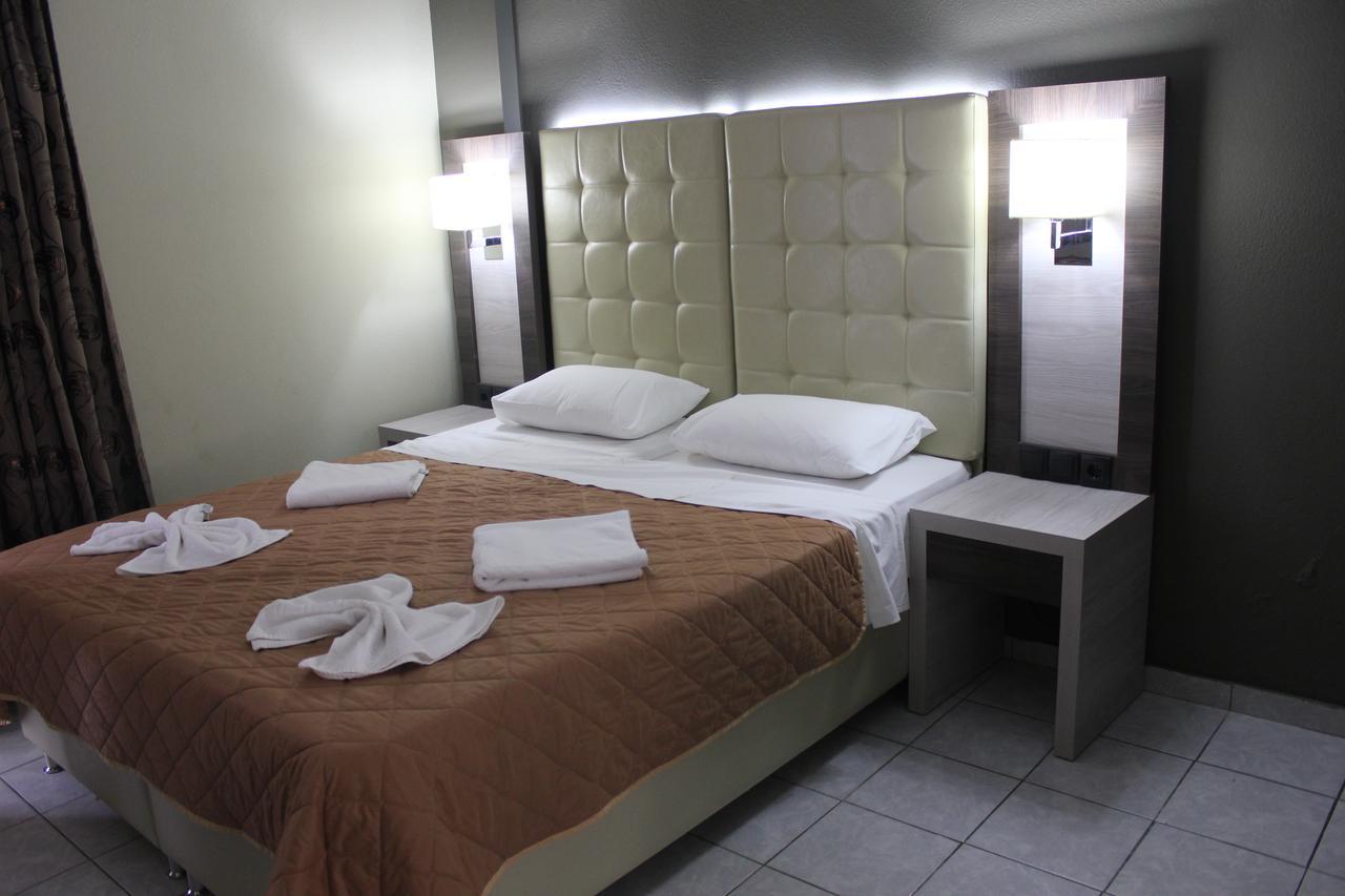 Virgin Mary Apartment Rodakino Exterior photo